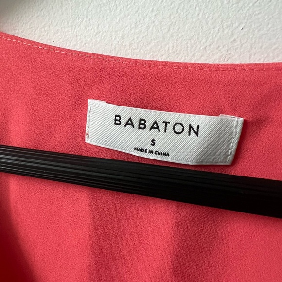 Aritzia dress shirt in peachy/salmon colour size Small - Picture 2 of 3